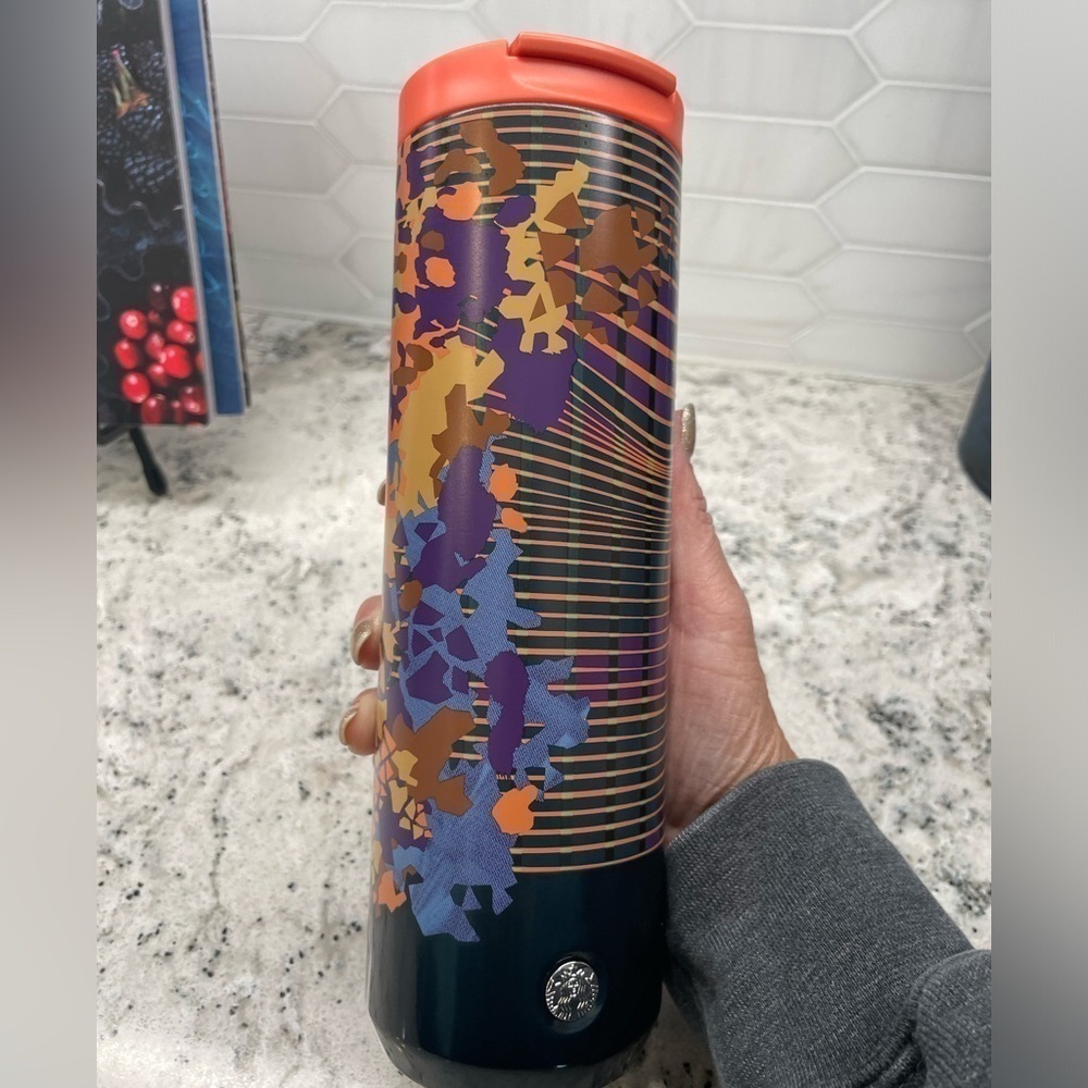 Starbucks Fall 2024 Black and Orange Halloween SS Bottle Tumbler.NWT. HTF. Rare!